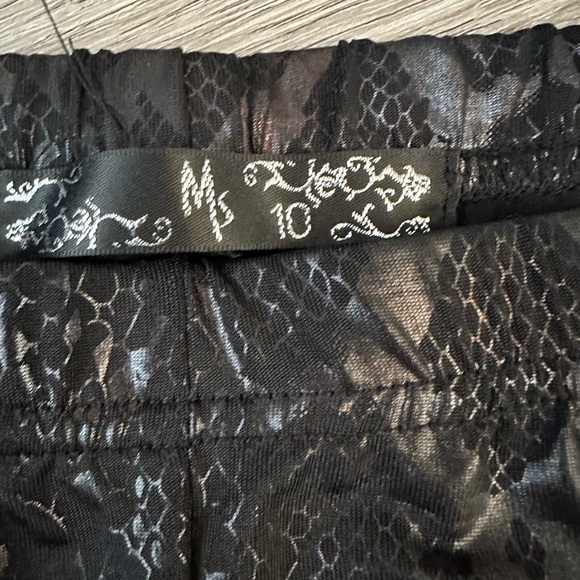 Snake Print Faux Leather Leggings NWOT - Picture 7 of 7